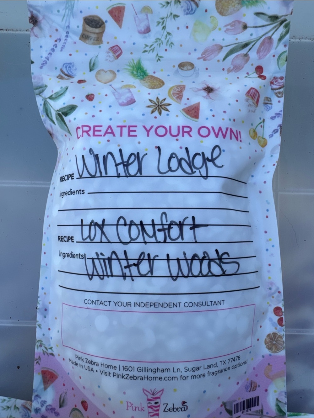 Pink Zebra Create Your Own Winter Lodge Scent Pouch - White with Pink Accents